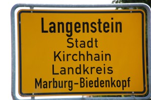 Ortseingangsschild von Langenstein 
