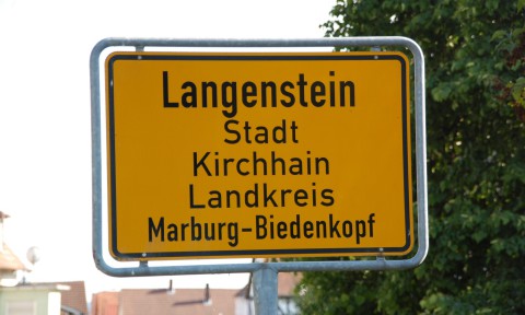 Ortsschild des Kirchhainer Stadtteils Langenstein
